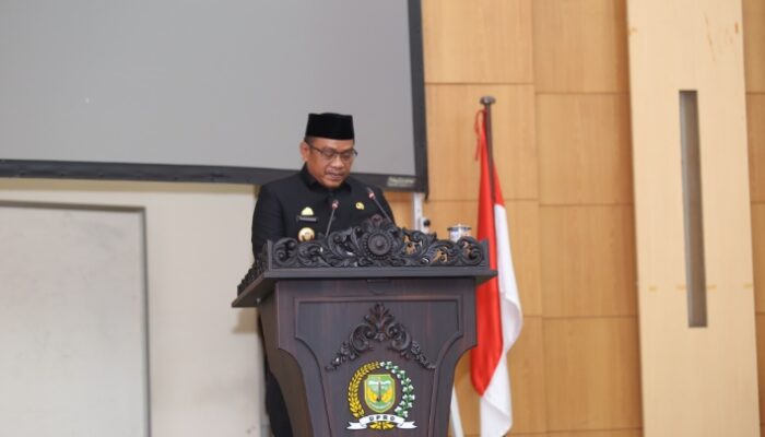 Bupati Luwu Sampaikan Pandangan Fraksi DPRD soal Rancangan APBD 2026