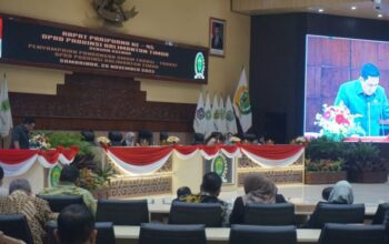 Fraksi PKB DPRD Kaltim saat menyampaikan pandangan di rapat paripurna (istimewa).