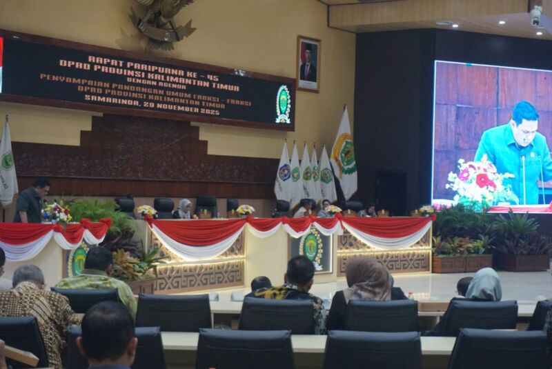Fraksi PKB DPRD Kaltim saat menyampaikan pandangan di rapat paripurna (istimewa).